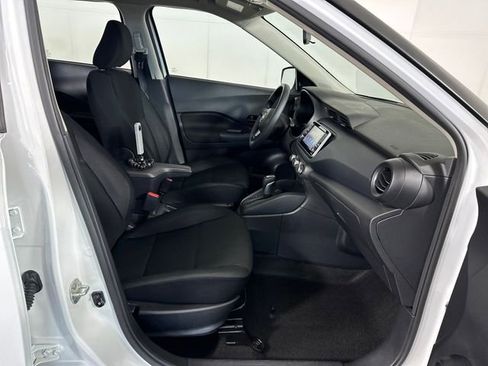 Used 2025 Nissan Kicks Play S FWD image 28