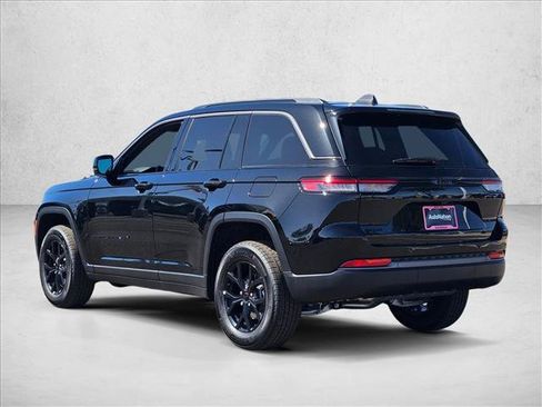New 2026 Jeep Grand Cherokee Altitude AWD/4WD image 9