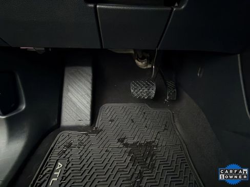 Used 2024 Volkswagen Atlas SE image 28