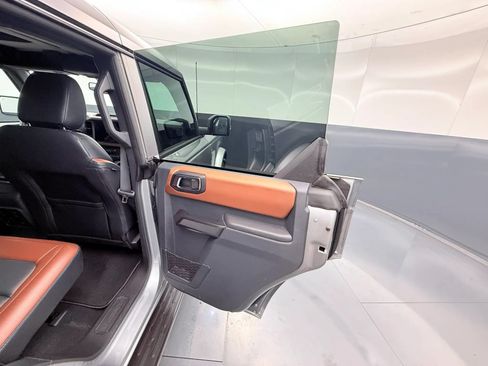 Used 2024 Ford Bronco Outer Banks AWD/4WD image 21