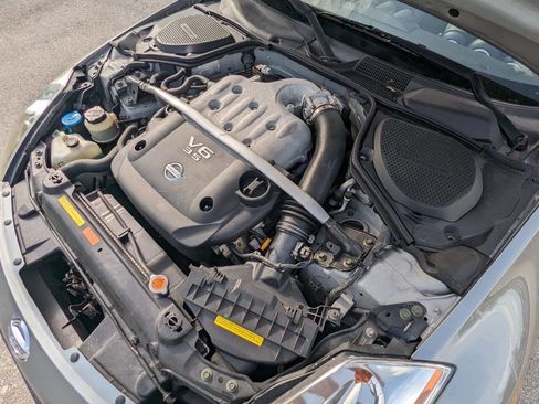 Used 2004 Nissan 350Z Touring image 20