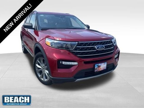 Used 2022 Ford Explorer XLT w/ Equipment Group 202A AWD/4WD image 1