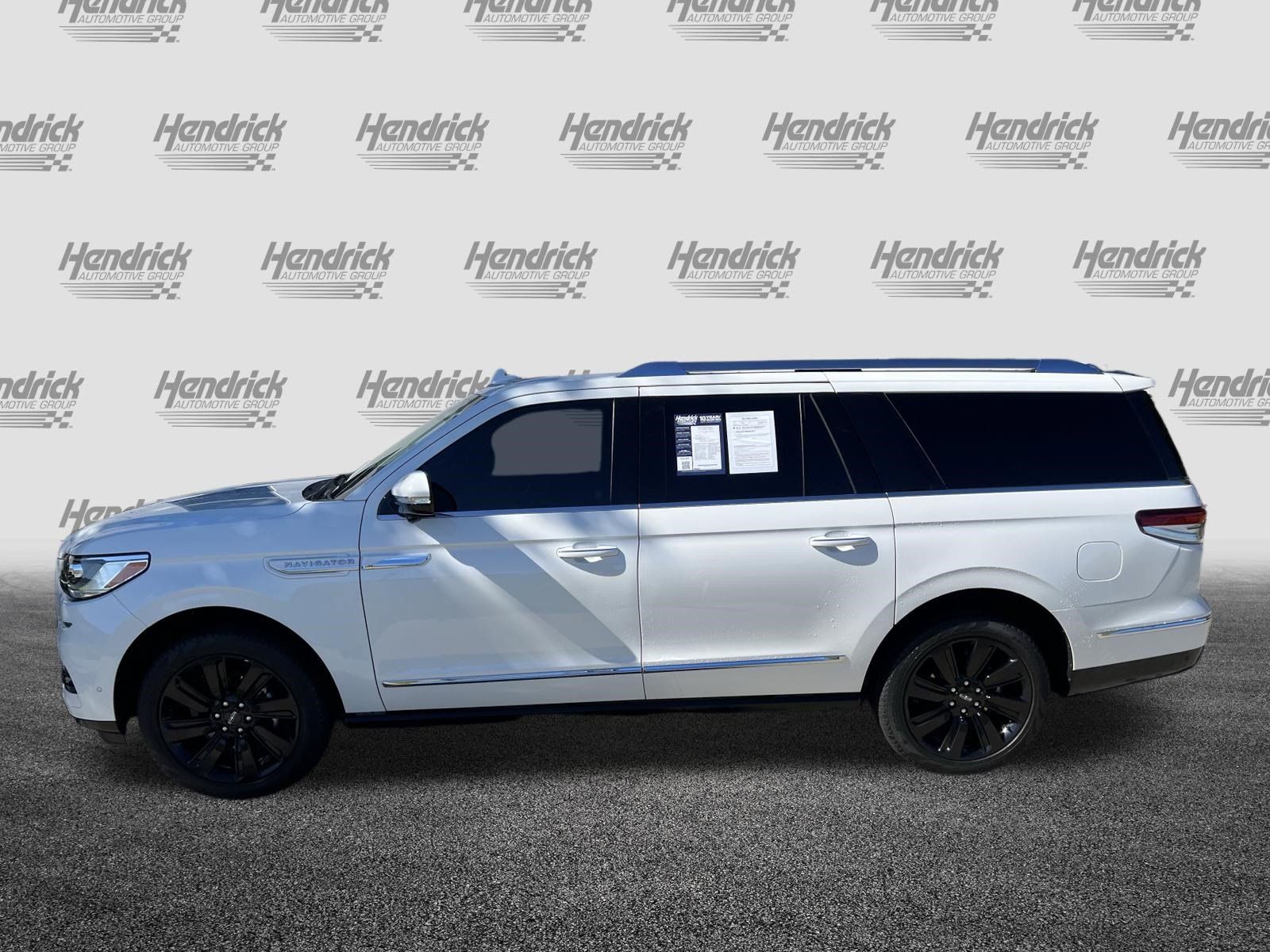 Used 2024 Lincoln Navigator L Reserve AWD/4WD image 6