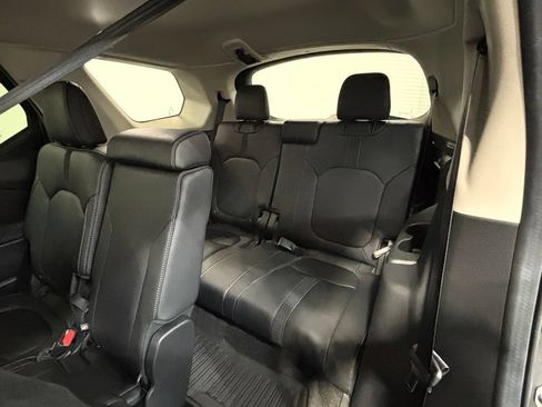 Certified 2025 Honda Pilot EX-L image 32