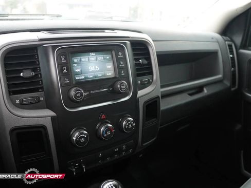 Used 2017 RAM 3500 Tradesman w/ Chrome Appearance Group image 35