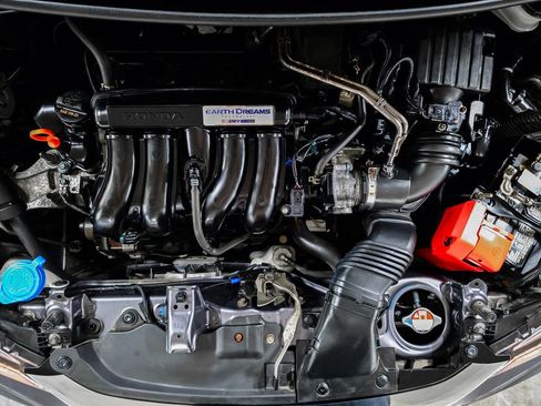 Used 2018 Honda Fit EX image 12