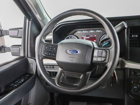 Used 2023 Ford F250 XLT w/ FX4 Off-Road Package image 12