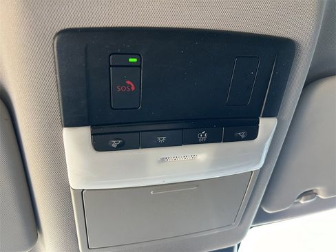 Certified 2023 Nissan Rogue SV image 18