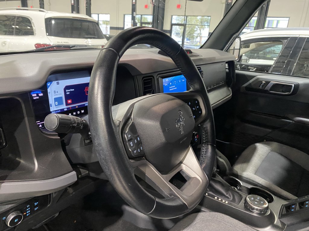 Used 2023 Ford Bronco Big Bend w/ Sasquatch Package AWD/4WD image 3