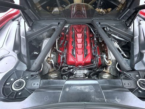 Used 2023 Chevrolet Corvette Stingray Premium Cpe w/ Body-Color Dual Roof Package image 18