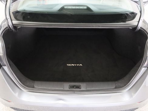 Used 2025 Nissan Sentra S FWD image 30