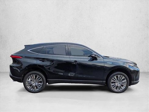 Used 2021 Toyota Venza Limited w/ Advanced Technology Package image 4