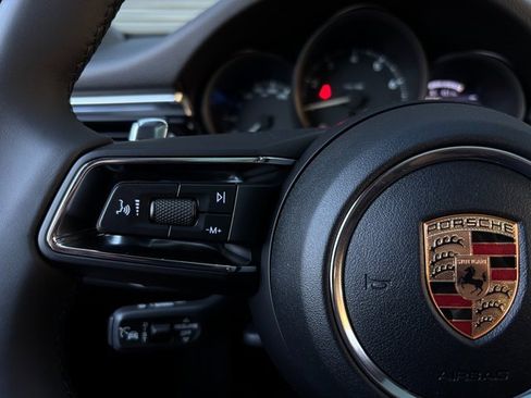 Certified 2026 Porsche Macan image 15