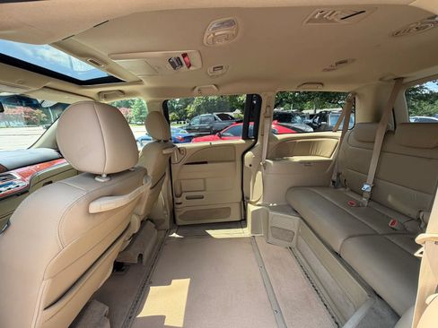 Used 2010 Honda Odyssey EX-L image 21