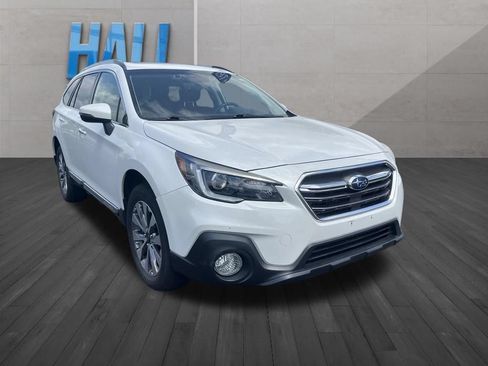 Used 2018 Subaru Outback 2.5i Touring w/ Popular Package #3 AWD/4WD image 7