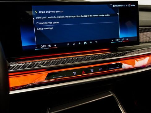 Used 2023 BMW 760i xDrive 760i xDrive w/ Executive Package image 32