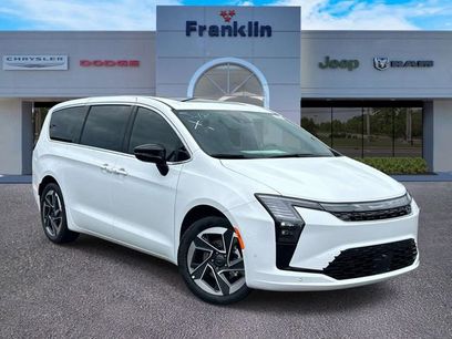 New 2027 Chrysler Pacifica Limited