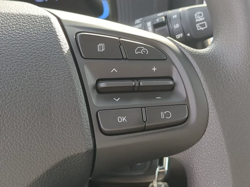 New 2026 Hyundai Venue SE FWD image 25