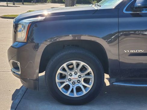 Used 2016 GMC Yukon SLT w/ Open Road Package image 8