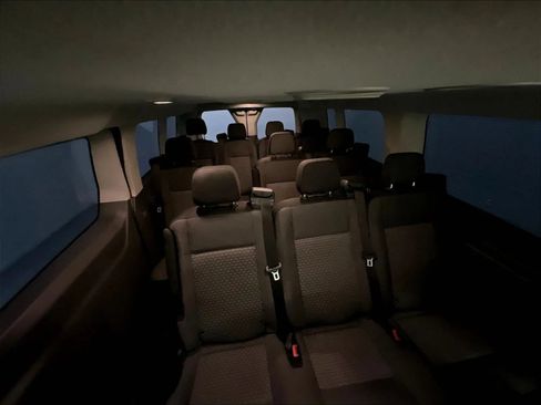 Used 2021 Ford Transit 350 XLT RWD image 15