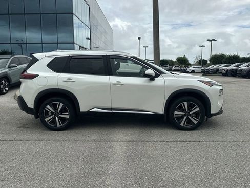 Used 2023 Nissan Rogue SL w/ SL Premium Package FWD image 5