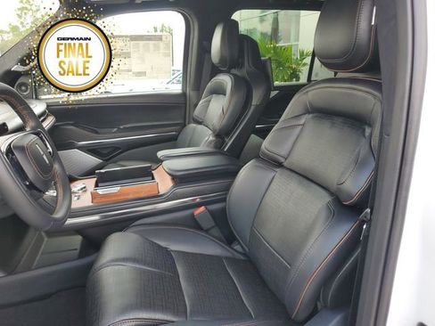 New 2025 Lincoln Navigator Black Label image 16