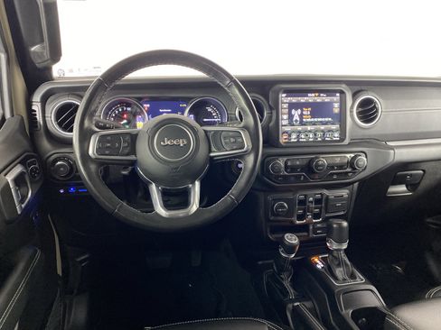 Used 2022 Jeep Wrangler Unlimited Sahara w/ Cold Weather Group image 21