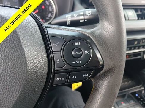 Used 2022 Toyota RAV4 LE AWD/4WD image 24