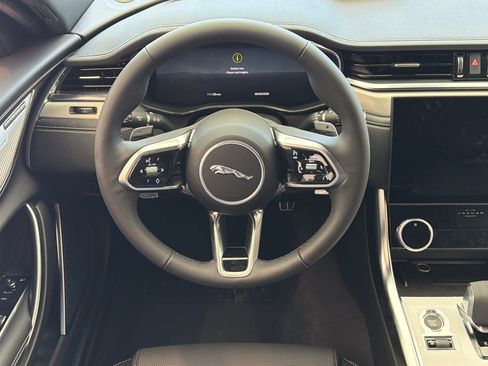 Used 2024 Jaguar XF R-Dynamic SE AWD/4WD image 22