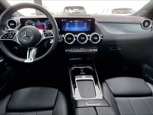 Certified 2025 Mercedes-Benz GLA 250 image 16