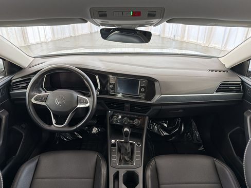 Used 2022 Volkswagen Jetta SE FWD image 15