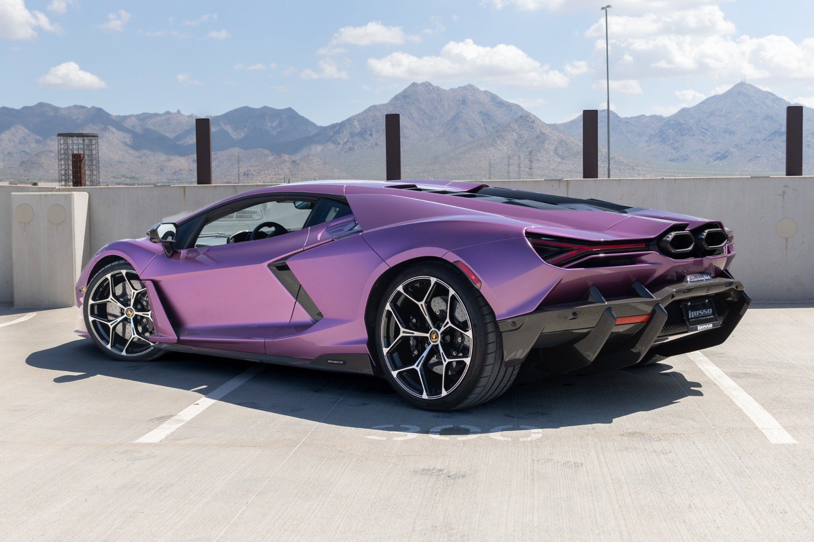 Used 2026 Lamborghini Revuelto AWD/4WD image 10