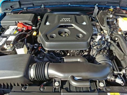 Used 2020 Jeep Wrangler Unlimited Sahara AWD/4WD image 28