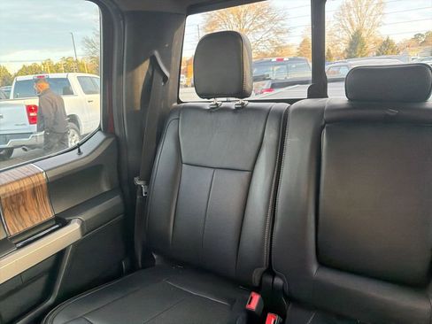 Used 2019 Ford F150 Lariat w/ Equipment Group 502A Luxury image 11