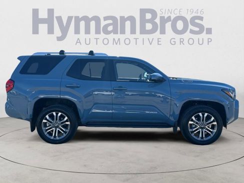 Used 2025 Toyota 4Runner Limited image 2
