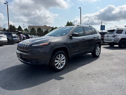 Used 2014 Jeep Cherokee Limited w/ Luxury Group AWD/4WD image 7