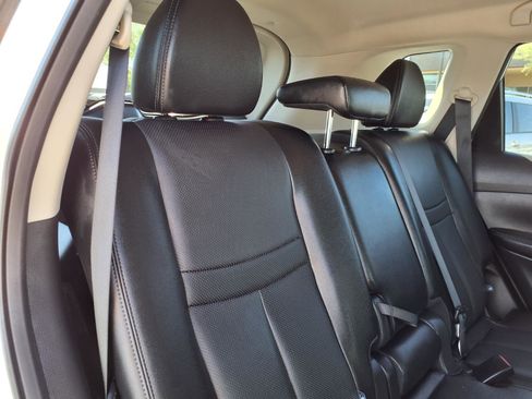 Used 2015 Nissan Rogue SL FWD image 15