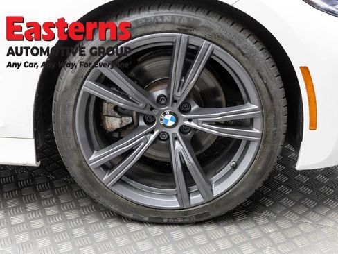 Used 2022 BMW 330i xDrive Sedan w/ M Sport Package image 31