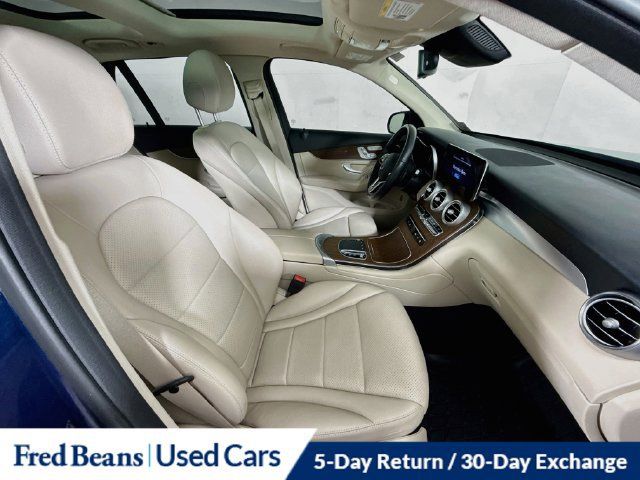 Used 2022 Mercedes-Benz GLC 300 4MATIC image 33