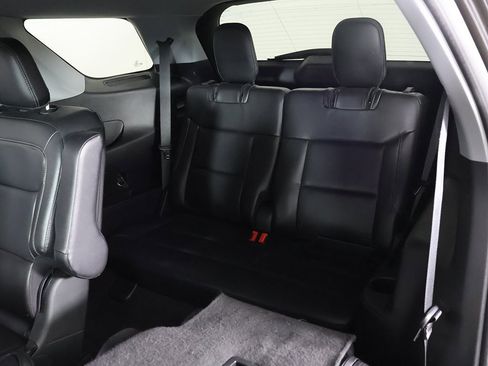 Used 2020 Ford Explorer XLT w/ Equipment Group 202A image 34