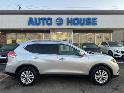 Used 2014 Nissan Rogue SV w/ SV Premium Package image 9