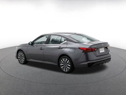 Used 2026 Nissan Altima 2.5 SV FWD image 7