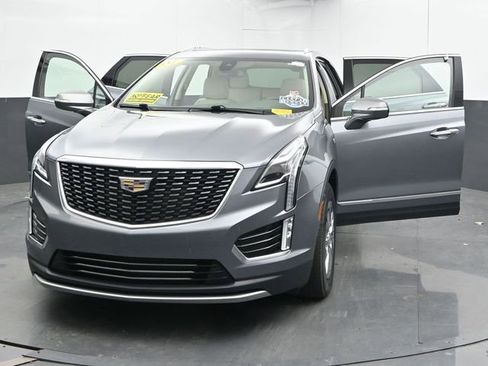 Used 2021 Cadillac XT5 Premium Luxury w/ LPO, Floor Liner Package AWD/4WD image 55