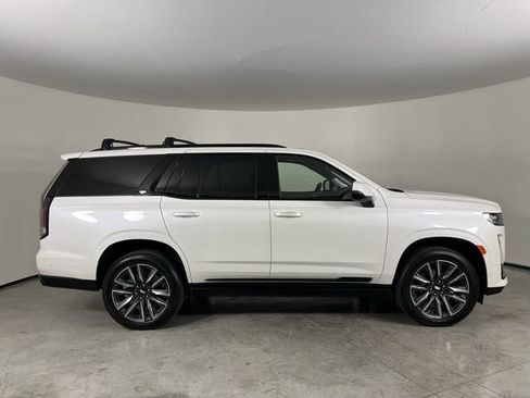 Certified 2024 Cadillac Escalade Sport Platinum AWD/4WD image 9