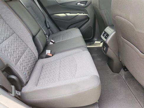 Used 2024 Chevrolet Equinox LT FWD image 25