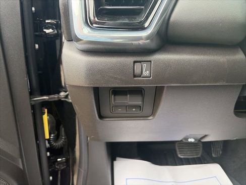 New 2026 GMC Canyon Elevation w/ Convenience Package image 19