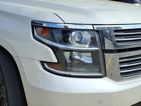 Used 2015 Chevrolet Suburban LTZ image 4