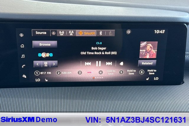 Certified 2025 Nissan Murano SV FWD image 34