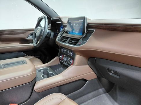 Certified 2023 Chevrolet Suburban High Country w/ Premium Package 2 image 34