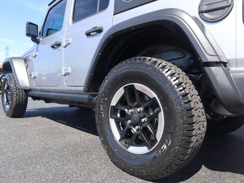 Used 2018 Jeep Wrangler Unlimited Rubicon AWD/4WD image 28